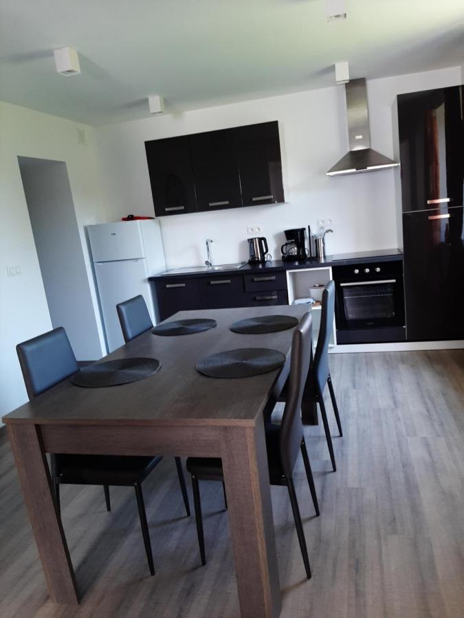 Le Sommet Du Condroz Apartment ซิเนย์ ภายนอก รูปภาพ