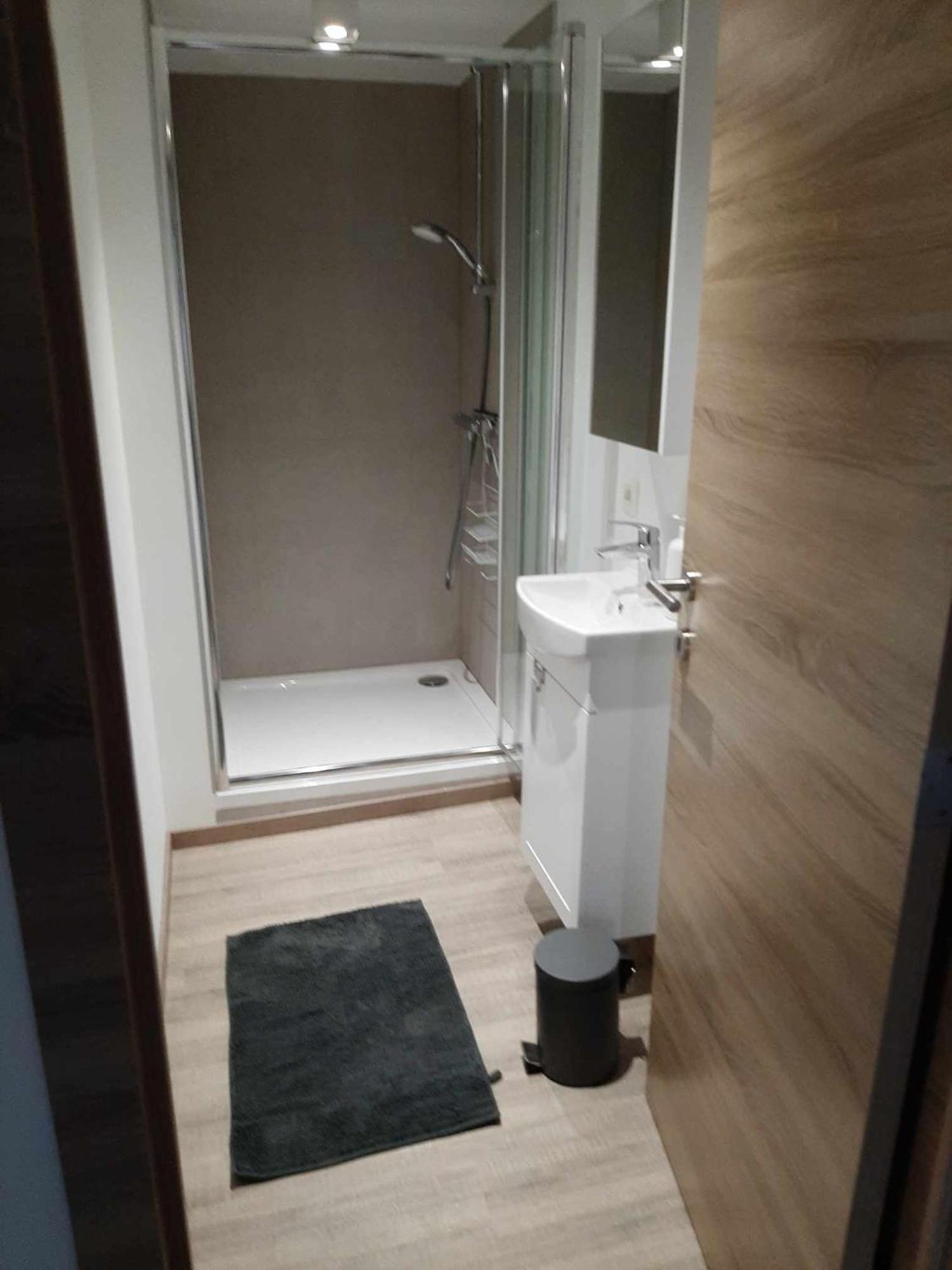 Le Sommet Du Condroz Apartment ซิเนย์ ภายนอก รูปภาพ